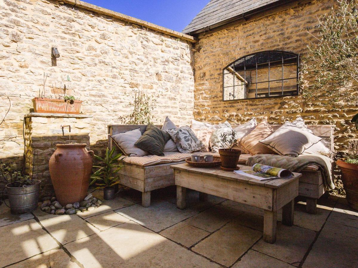 Little Oakley Cottage Sandford St Martin Екстер'єр фото